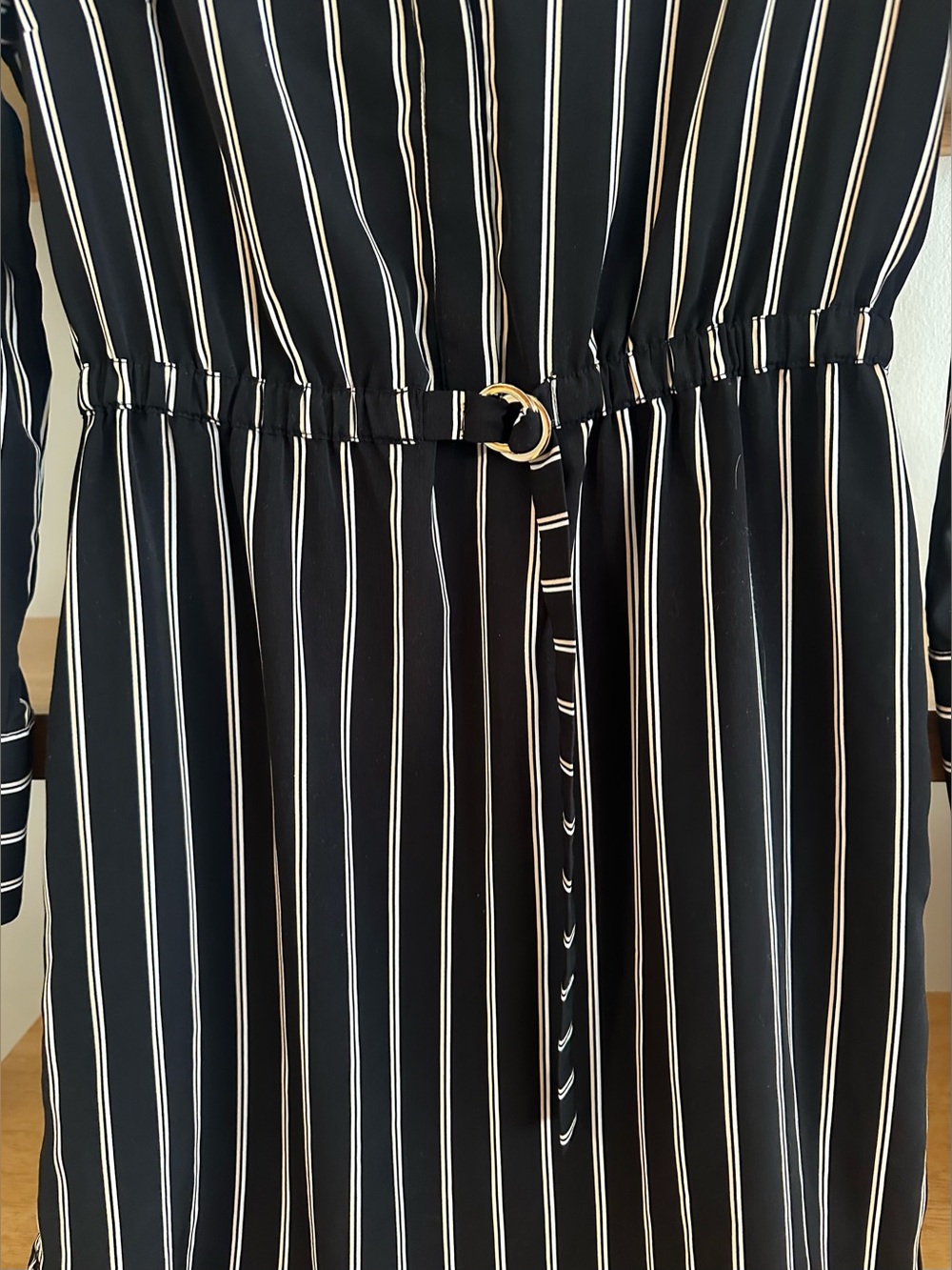 H&M Long Sleeve Dress in Black with White & Beige Vertical Stripes - size 6 - Picture 2 of 7